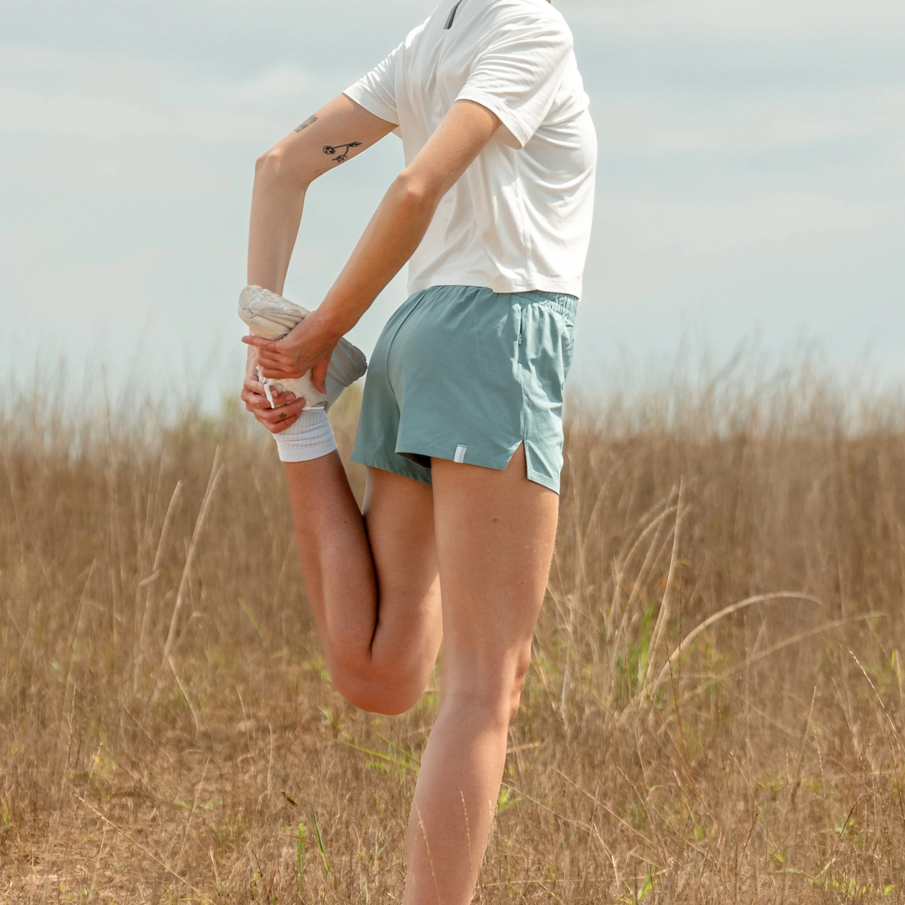 Sunrise Active Short | Solid - Bullfrog Green